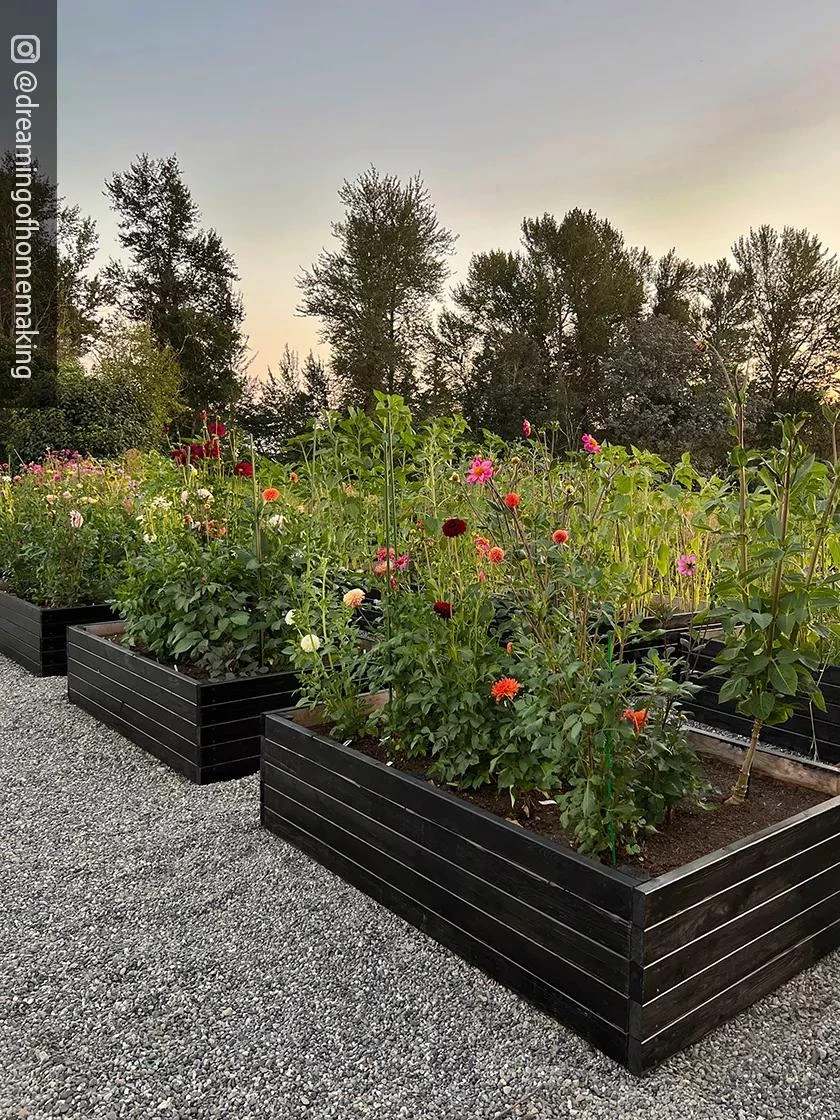 Gardener’s Exterior Wood Stain, 1 Quart 2 Gardener’s Exterior Wood Stain, 1 Quart - Image 2