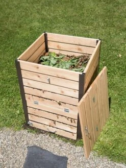 Cedar Compost Bin -Garden Outfitters Store 8597527 1335 tif