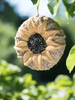 Songbird Tweets® Sunflower Wreath 6 Songbird Tweets® Sunflower Wreath -Garden Outfitters Store 8598119 5255 tif